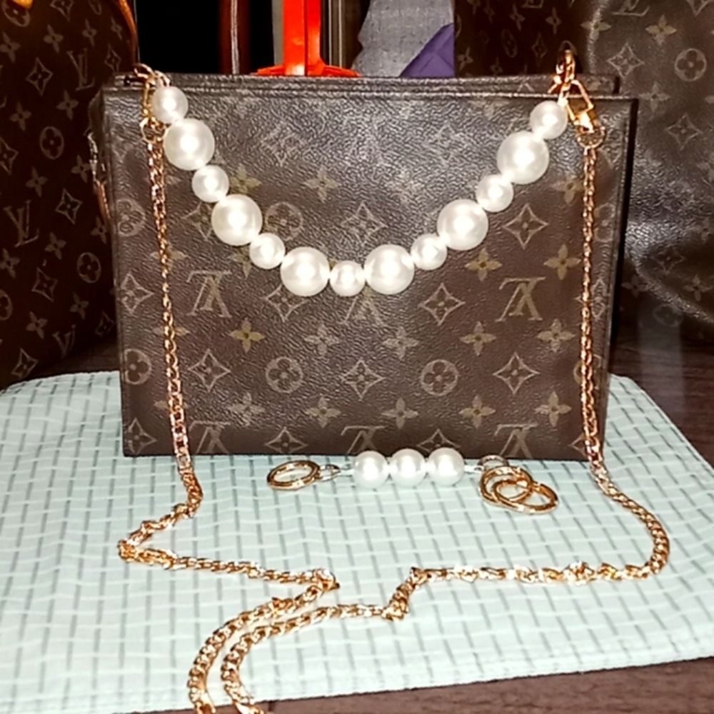 Louis Vuitton Toiletry 26.